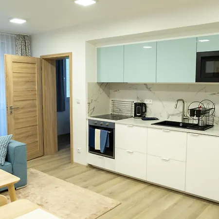 Apartman Ii & Navara Kolín
